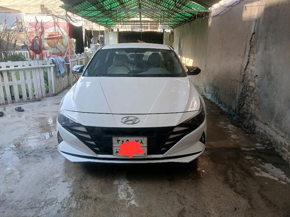 هیوندای ئەلەنترا